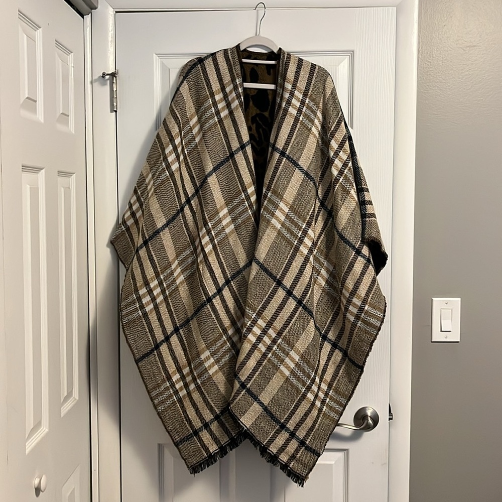 Reversible Wrap Black/Brown Animal or Black/Tan Plaid w/fringe Detail